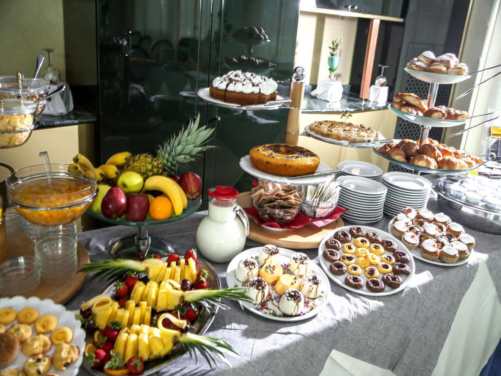 Hotel Levante Rimini Zewnętrze zdjęcie