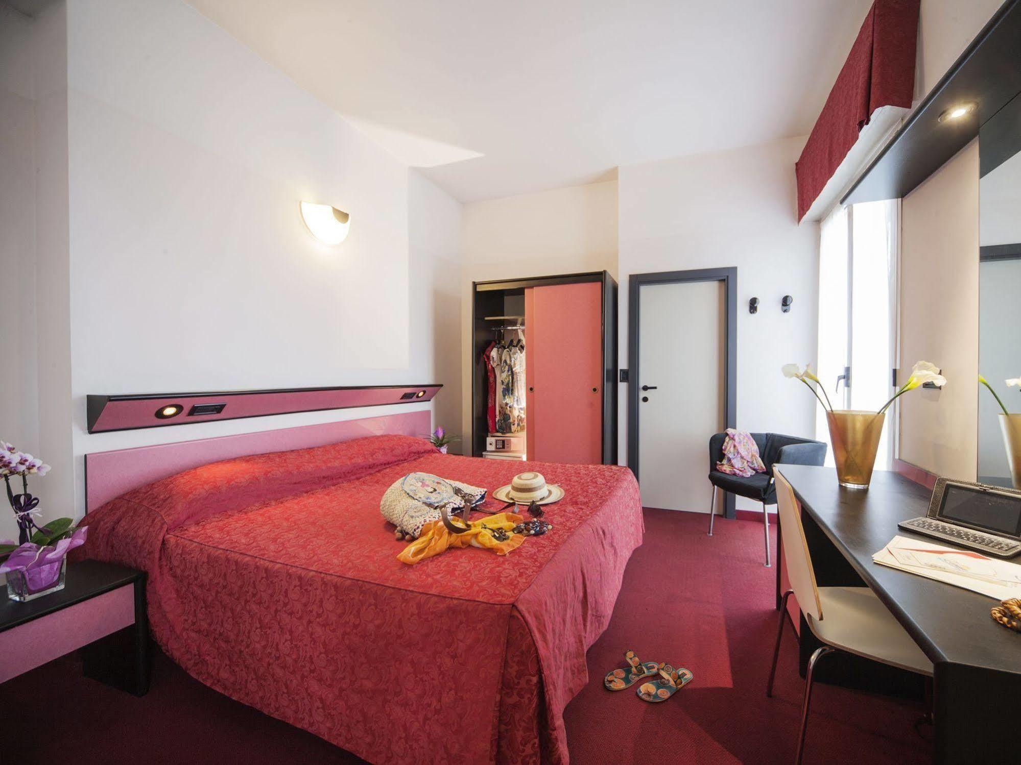 Hotel Levante Rimini Zewnętrze zdjęcie